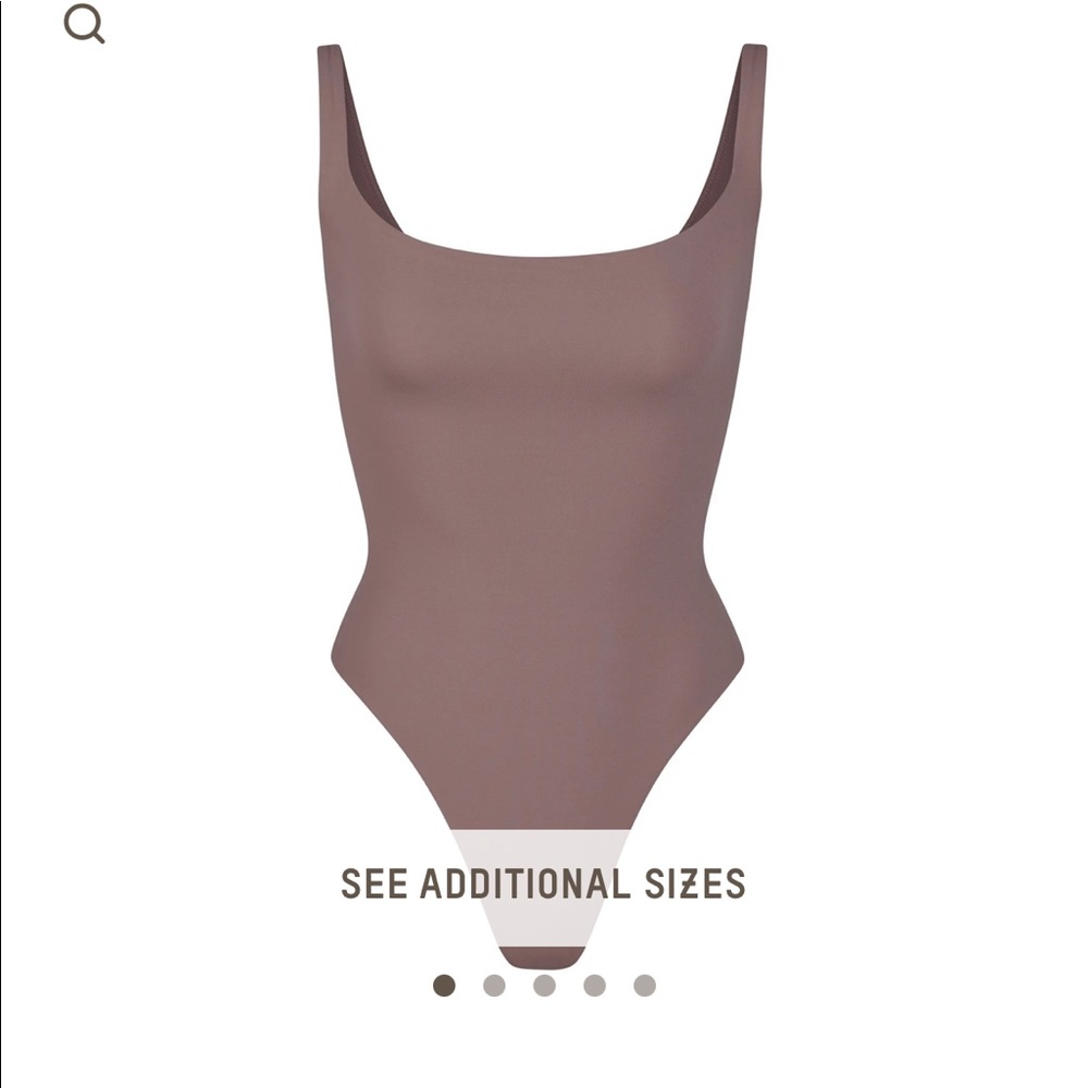 SKIMS everyday bodysuit square neck black